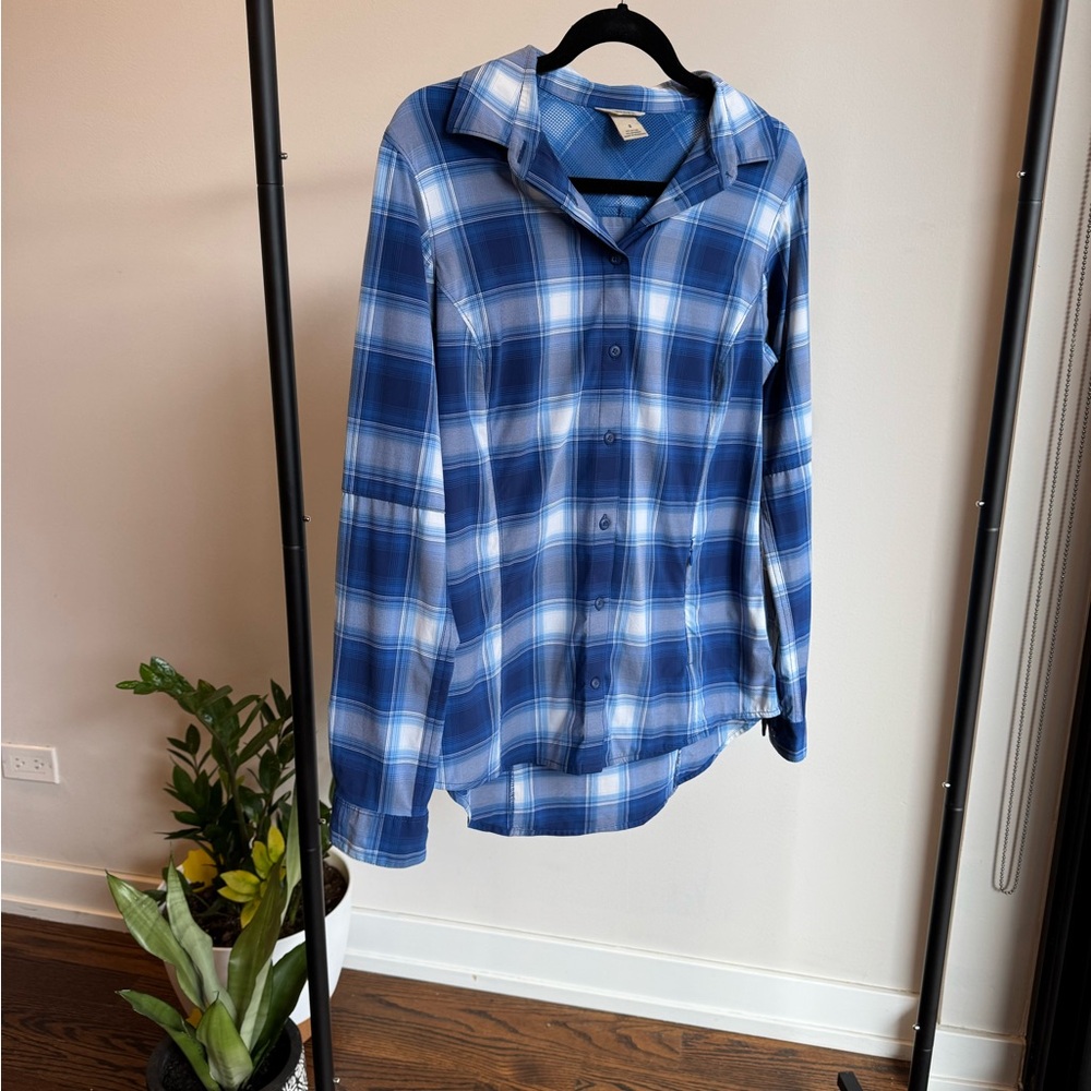 Duluth Trading Co Women's Blue and White Plaid Button Down Shirt